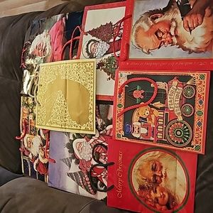 8 Christmas gift bags